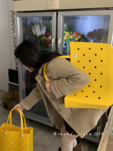 EVA Foam Caddy Bag Waterproof Hole Pattern Shoulder Shopping Beach Bag Airy Mesh Handbag Large Capacity Tote Bag for Men And Women