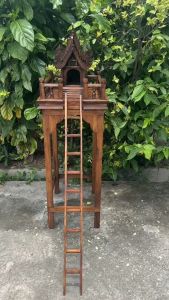 ศาลพระภูมิ ไม้สัก บันไดกว้าง สีโอ๊คอ่อน ก20xล45xสูง40cm ไม้สักทอง ทรงวิหาร หลังคากาแลแกะสลักพญานาค จั่ว2ชั้น ศาลตายาย