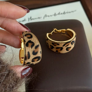 Vintage Mottled Leopard Print Womens S925 Silver Earrings New Style