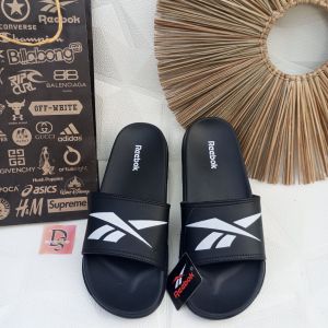 promo sandal slip on pria wanita/sandal casual kekinian/hitam putih