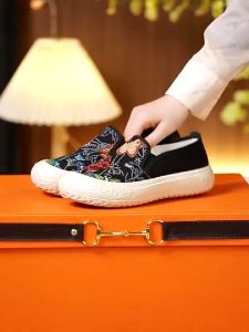 Sepatu Wanita Terbaru Slip on Motif Kupu-Kupu - Woman Shoes Import Flat Comfort and Ballerina Women shoes - TM