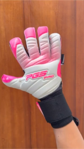 SARUNG TANGAN KIPER PGS WINNER 2024 BONUS WRISTAPE SATU ROL
