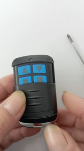 Remote cửa cuốn tay điều khiển mã gạt 433 mhz chống nước