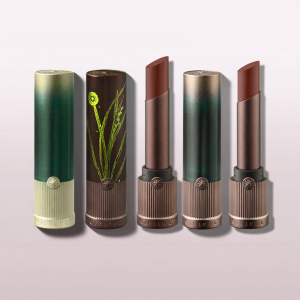 GIRLCULT | Water Shine Solid Lipstick Non-smudging