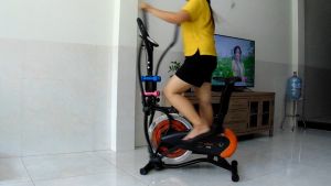 Xe Đạp Tập Toàn Thân Orbitrack -Sport- Mk 295. Xe đạp thể dục trong nhà tập giảm cân: Bánh đà dúc nguyên khối 14kg. Có đồng hồ đo nhịp tim.