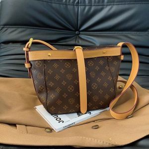 กระเป๋าสะพายไหล่ทรงหม้อหมูสไตล์ย้อนยุค Louis Fashio กระเป๋าสะพายไหล่หนัง PU ขนาดกลาง กระเป๋าสะพายข้างแบบลำลองสำหรับกลางแจ้ง