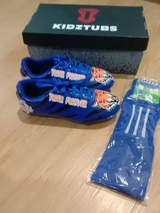 KIDZTUBS Sepatu Bola Anak Paket Komplit Sepatu Bola Tas Skin Deker Kaos Kaki Usia 6-10 Tahun Size 28 29 30 31 32 33 34 35 36 37 KDZ1941010825