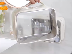 BECORATE Ins Style Portable Waterproof Large Capacity Transparent PVC Travel Cosmetic Bag