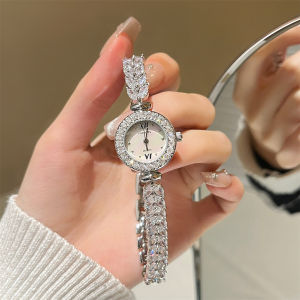 Elegant Fashionable Quartz Womens Watch with Full Sky Diamond Scales Luxury Sensation Precise Ladies Watch New Year Gift