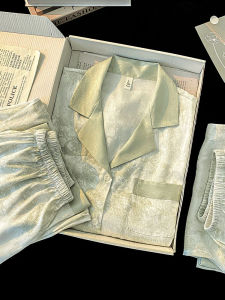 ชุดนอนผู้หญิง 3 ชิ้น แขนสั้น ผ้าไหมน้ำแข็ง ฤดูร้อน ฤดูใบไม้ผลิ ฤดูใบไม้ร่วง ฤดูหนาว ชุดนอนผู้หญิงไซส์ใหญ่ ชุดนอนผ้าขนแกะสแปนเด็กซ์