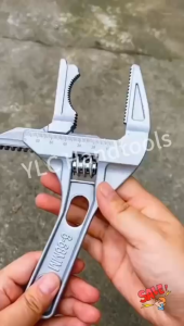 6-68mm Wide Adjustable Large Spanner Wrench Hand Nut Opening Pipe Tool Jaw Bathroom Repair Hand Tool