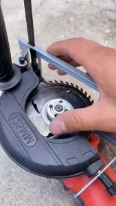 Giá đỡ máy mài máy cắt cầm tay - Bộ chuyển đổi máy mài thành máy cưa máy cắt gỗ có bàn chỉnh góc 45 độ cầm tay tiện dụng