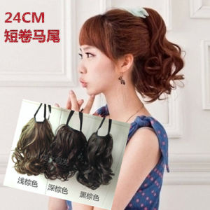 ผมปลอมสั้นสำหรับผู้หญิง หางม้าทรงล็อคแบบผูกผมสไตล์ธรรมชาติ ทรงผมฤดูร้อน ทรงผมปลอมสีน้ำตาลอ่อน