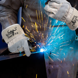 PIAOYU Welding Safety Gloves Cowhide Welding Anti Scalding Anti Cutting Wear-resistant Labor Protection Safety Gloves