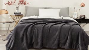 Grade Quilts Comforter Blanket Selimut Baldu Gebu Flannel Velvet Plush Throw Blanket