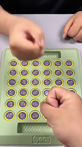 หมากรุกพลิกสัตว์ พลิกหมากรุก เกมกระดานจับคู่สัตว์ เล่นจับคู่ลาย หมากรุกพลิก หมวดหมู่สัตว์/ผลไม้/ไดโนเสาร์ เกมแบบโต้ตอบระหว่างพ่อแม่และลูก ของเล่นเพื่อการศึกษาสำหรับเด็ก