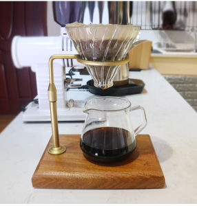 แท่นรองดริปกาแฟฐานไม้ ฐานรองดริปกาแฟไม้ ขาตั้งโลหะ ปรับระดับความสูงได้