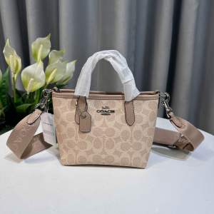 Túi C0ach City Mini Tote nữ xinh xắn