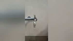 Van Chia Vòi Nước Chữ Y Ra 2 Chiều Ống 16 Phi 27mm Có Khóa Van