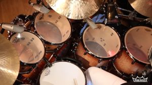 REMO BR-132200 22 INCH AMBASSADOR CLEAR DRUMHEAD HIGH-QUALITY DURABLE TRANSPARENT SOUND OPTIMIZATION DRUMMERS PROFESSIONAL PERFORMANCE STUDIO MUSIC CONCERT EVENTS SHOW 瑞莫二十二英寸透明 鼓头 鼓膜 高品质 耐用 透明 优化音质 鼓手 演唱会 活动 KEPALA DRAM MUZIK KUALITI TINGGI TAHAN LAMA