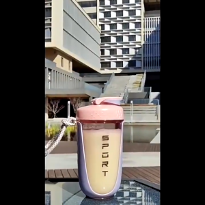 ถ้วยดื่มปิดผนึกแบบพกพา Mixing cup ถ้วยปั่นผง 590 มล แก้วชงโปรตีนสำหรับเขย่าเวย์