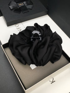 Korean Japanese Style Simple Elegance Fabric Hair Claw Hair Clip Back of Head 3D Pleated Hair Accessories  out New Model