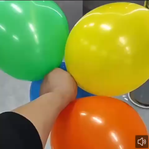 MAINAN BALON LATEX  ROKET TERBANG GASING PUTER BISA TERBANG BUNYI BAHAN TEBAL MENAMBAH AKTIVTASI ANAK SATUAN BALON ULTA PESTA KELUARGA FAMILY  TEMEN
