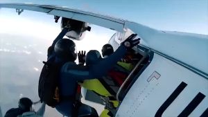 【รับประกัน 5 ป】กล้องโกโปร กล้องติดหมวก กล้องกันน้ำ 4K Ultra HD DV กันน้ำได้ลึกถึง 30 เมตร（กล้องบันทึกภาพ กล้องถ่ายใต้น้ำ กล้องถ่ายในน้ำ GoPro 4k กล้องติดหมวก กล้องกล้องแอ็คชั่นแคม ถ่ายใต้น้ำ กล้องติดมอไซค์）