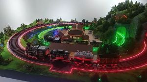 REDFIRE TOYS MAINAN EDUKATIF ANAK KERETA API REL ASAP & SUARA CHOOCHOO LOCOMOTIVE TOMAS MA TRAIN 1:18