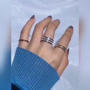 แหวนสแตนเลสสีทองกุหลาบหรูหรา แถวเดียว สองแถว ประดับเพชร สำหรับผู้หญิง เครื่องประดับงานแต่งงานโรแมนติก