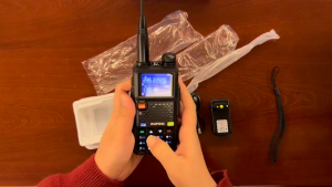 Baofeng UV-5RH Walkie Talkie Long Range Receiver 8W Multi-Band Wirless Copy Frequency Two Way Portable Radio