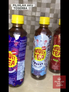 FRUIT TEA Sosro STRAWBERRY PET 350 ml - ( HARGA 1 DUS ISI 12 botol )