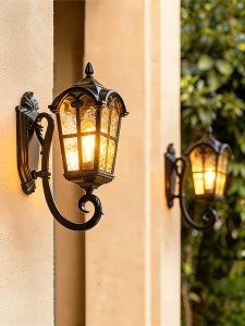 MARTINI | Waterproof Outdoor Solar Wall Light