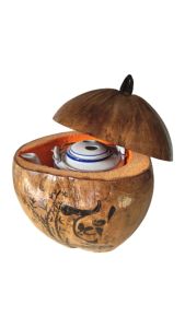 Bộ bình ủ trà trái dừa khắc chữ Trí / Bình trà 04 - 09 lít / Giữ ấm từ 3 - 6 giờ / Sản phẩm sản xuất thủ công tại Bến Tre