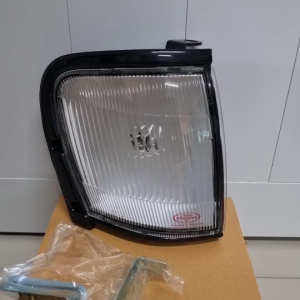 ไฟเลี้ยวมุม ไฟมุม  ทีเอฟอาร์ ISUZU TFR ปี 1997 ยี่ห้อตราเพชร DIAMOND ISUZU TFR อีซูซุ