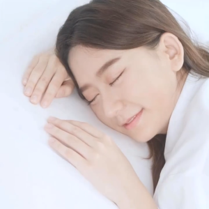 SiamLatex หมอนยางพารา รุ่น Heart (ฮาร์ท) หมอนเพื่อสุขภาพ ลดกรน แก้ปวดคอ ระบายอากาศได้ดี กันไรฝุ่น