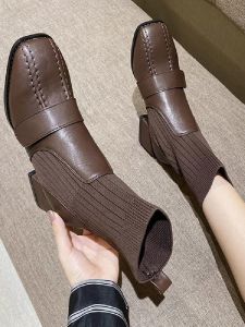 ผู้หญิง รองเท้าบูทสั้นส้นหนา สไตล์เกาหลี รองเท้าบูทถุงเท้ายาวข้อเท้า ทันสมัย สไตล์อังกฤษ Martin Boots สําหรับ ฤดูใบไม้ร่วง 2024