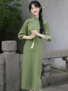 Young Style New Chinese Green Cheongsam Dress French Style Short Sleeve Low Slit Elegant Long Qipao Young Womens Spring Summer Waist Cinched Dress