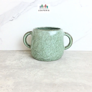 The Leaferie Naoki plant pots. Ceramic flowerpot . flowerpots . flower pot . planter . planters