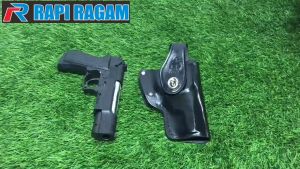 Hoster kulit / sarung pistol (polritni)