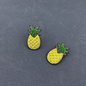 Handmade French Embroidery Pineapple Pattern Sweater Jacket Versatile Trendy Sweet Cute Silk Brooch Pin Home Fabric Accessories