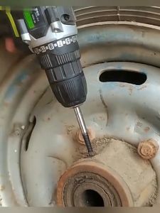 TopTools Tap Balik untuk Cabut Sekrup Baut Patah Set Mata Bor Pencabut Mudah Sekrup Baut Patah Tap Balik Isi 5 Buah-Intl