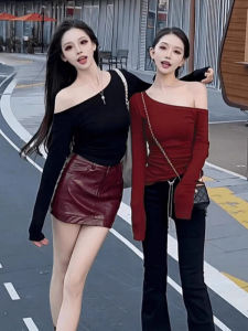 เสื้อยืดคอกลมแขนยาวสีแดงเข้มสไตล์เกาหลีสำหรับผู้หญิง ทรงสลิมฟิต เสื้อชั้นในฤดูใบไม้ร่วง แฟชั่นใหม่ คอวี แขนยาว