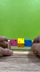 ของเล่นไม้ฝึกสมองหนูแฮมสเตอร์ – เพิ่มกิจกรรม ลดความเครียด ขนาด 14x6x7 CM