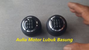Pengenalan Gearstick Manual 5 Speed & Aksesoris Kendaraan Chevrolet