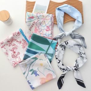 Khăn Choàng Lụa Nhỏ 70x70 Mùa Xuân Hè 25 Mẫu Mới Cho Nữ Du Lịch Chụp Ảnh Chống Nắng Che Nắng Khăn Quàng Cổ Polyester