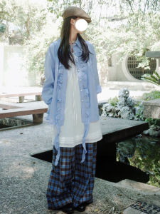 เสื้อเชิ้ตแขนยาวสีน้ำเงินสไตล์ญี่ปุ่นสำหรับผู้หญิง ฤดูใบไม้ผลิและฤดูร้อน 2025 ดีไซน์ใหม่ แจ็คเก็ตคาร์ดิแกนแบบแยกส่วน ผ้าฝ้ายโพลีเอสเตอร์