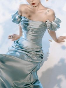 New Chinese Style Wedding Dress Winter Bride-to-be Custom-made Luxury Light Saree Toast Dress Strapless Long Skirt Gown