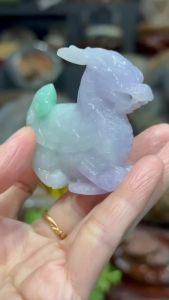 High grade jade pendant with top master craft 💯天然极品gradeA紫罗兰带绿 翡翠玉色光泽玉润👍 翡翠美丽 ➡️纯收工龙龟雕刻品 底部脚踏钱币  高H: 5cm  宽W: 5x1.5cm  重Weight: 64g