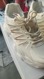 Sneakers Wanita GIONA: Sepatu Lari & Olahraga Berkualitas